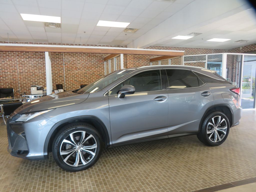 Photo 74 of this LEXUS RX