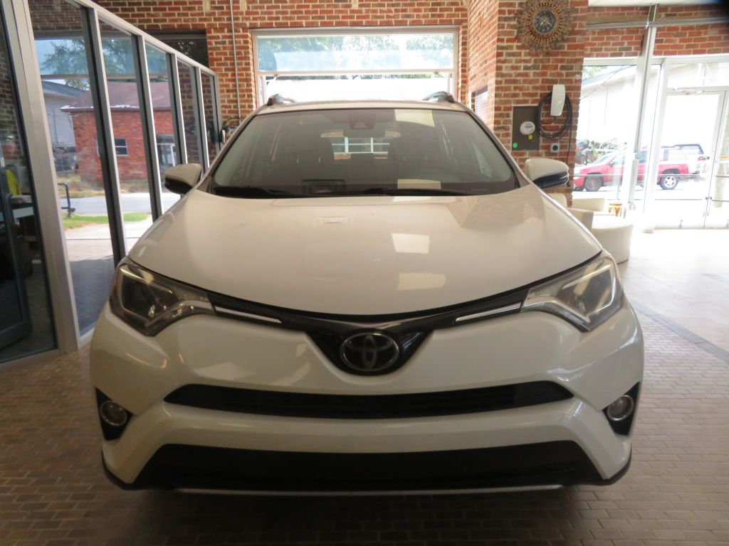 Photo 2 of this TOYOTA RAV4