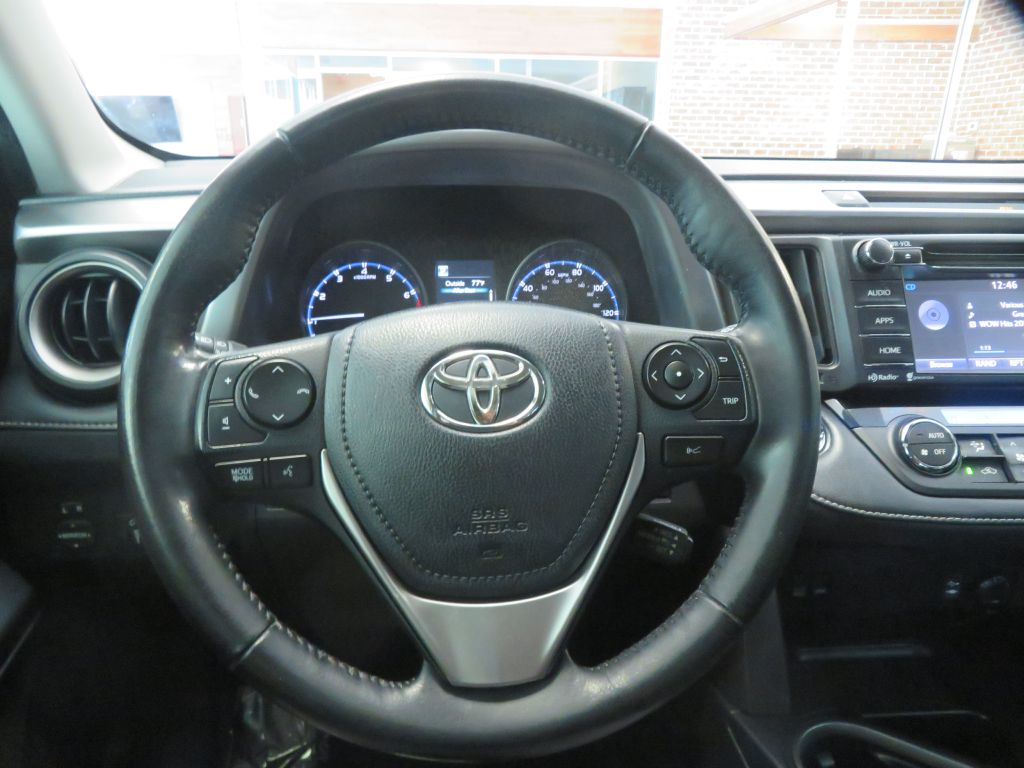 Photo 29 of this TOYOTA RAV4