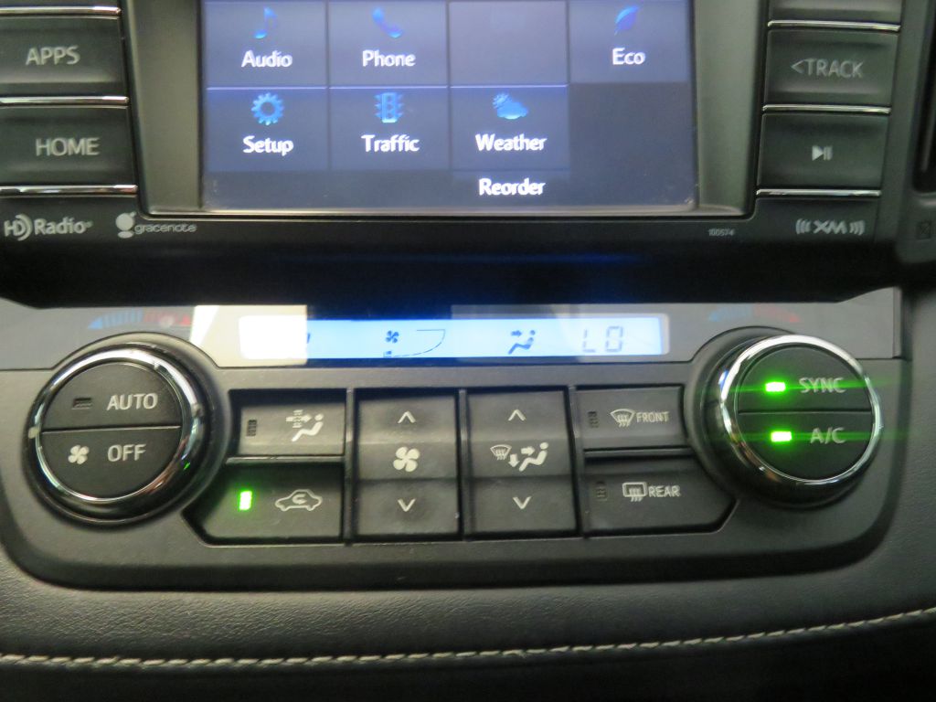 Photo 41 of this TOYOTA RAV4