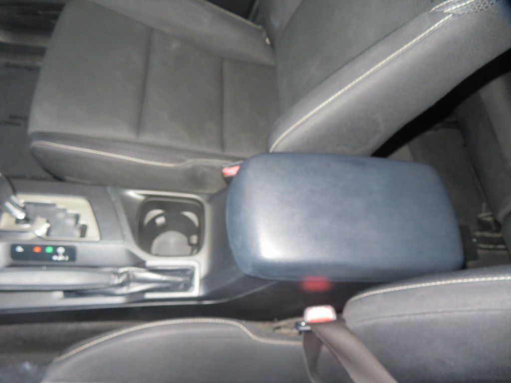 Photo 46 of this TOYOTA RAV4