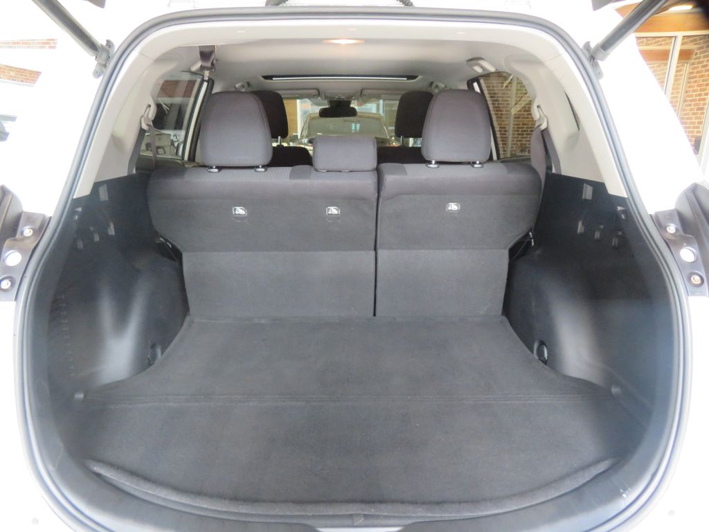 Photo 51 of this TOYOTA RAV4