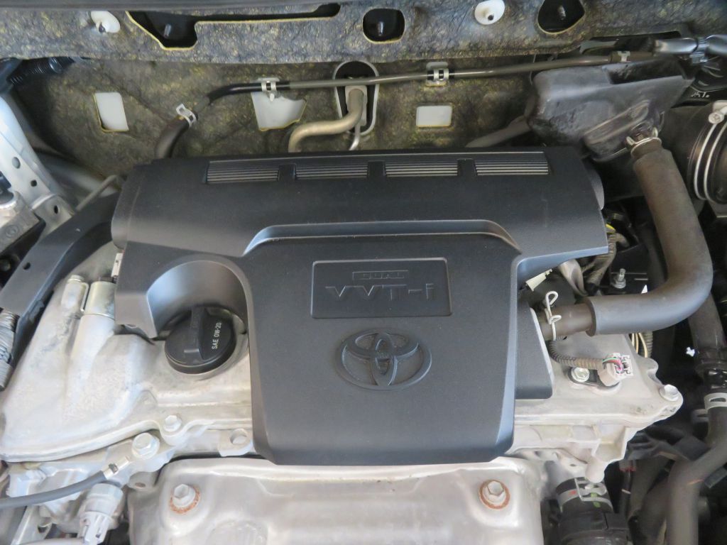 Photo 54 of this TOYOTA RAV4