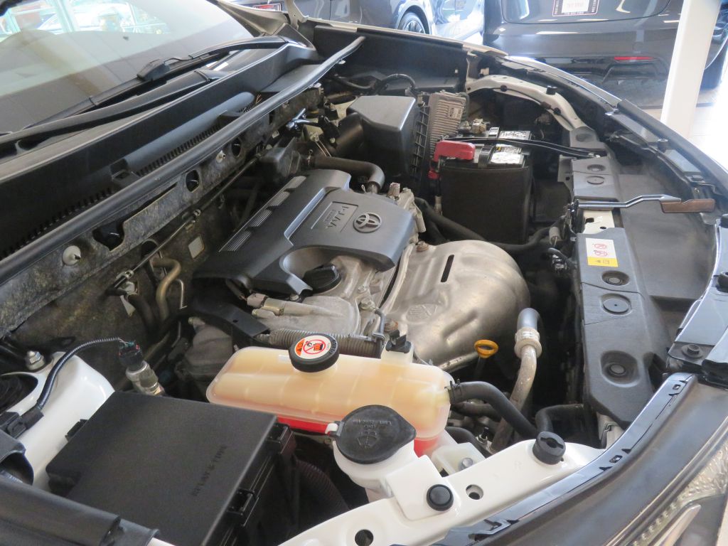 Photo 57 of this TOYOTA RAV4