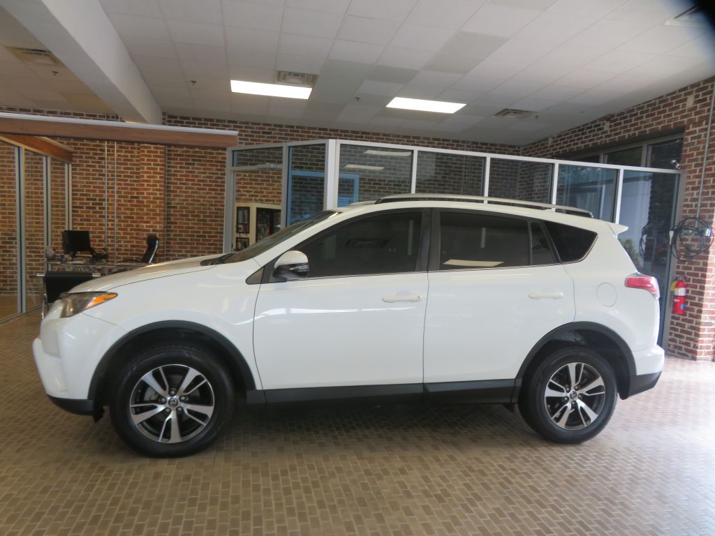 Photo 73 of this TOYOTA RAV4