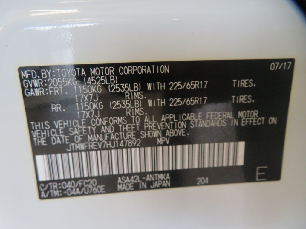 Photo 76 of this TOYOTA RAV4