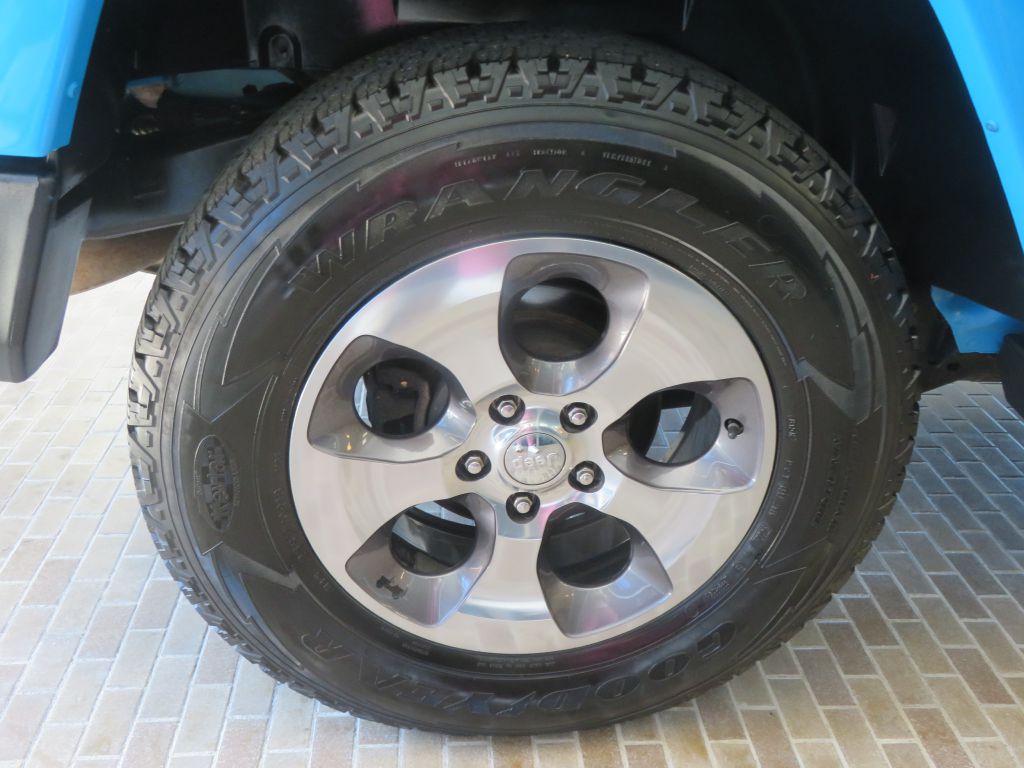 Photo 9 of this JEEP WRANGLER UNLIMI