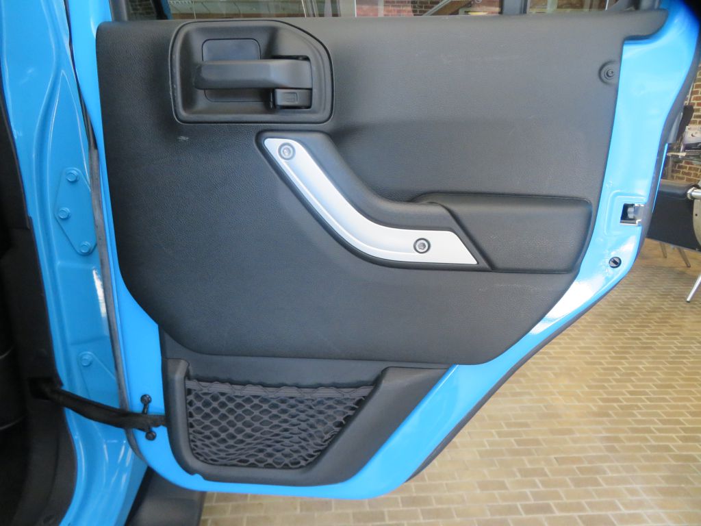 Photo 20 of this JEEP WRANGLER UNLIMI