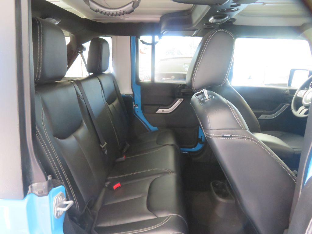 Photo 22 of this JEEP WRANGLER UNLIMI