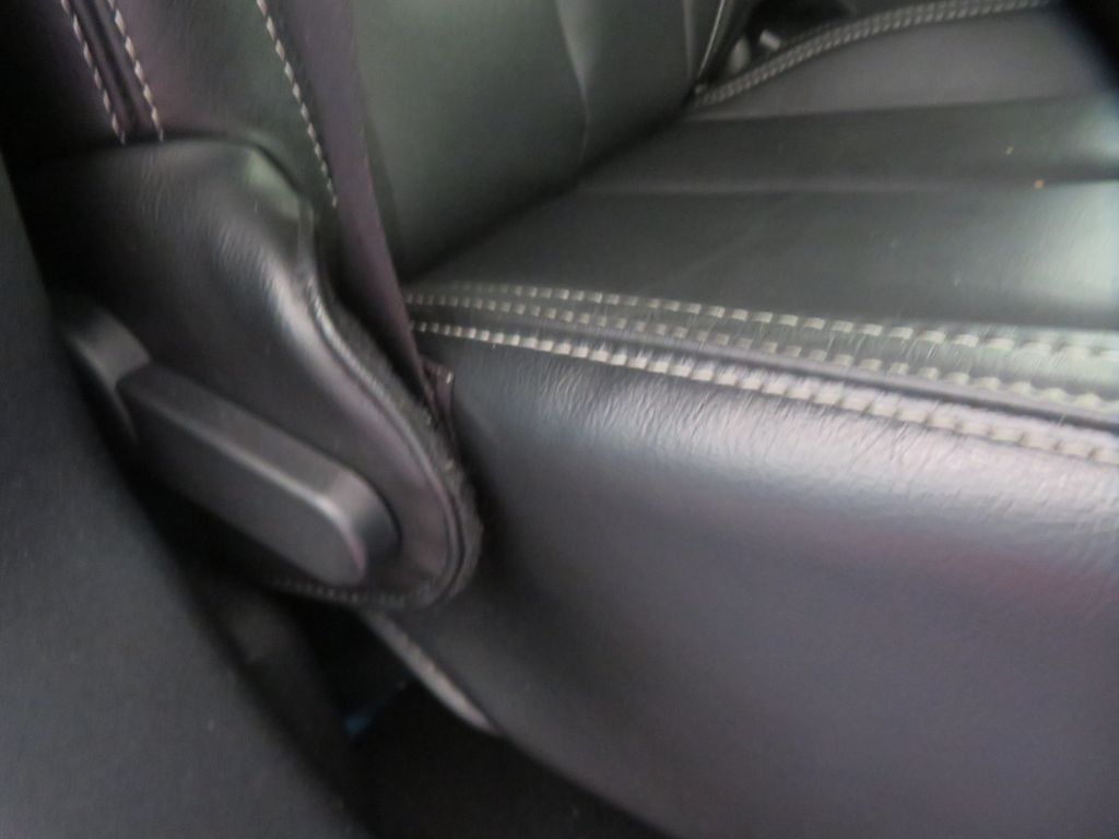 Photo 26 of this JEEP WRANGLER UNLIMI