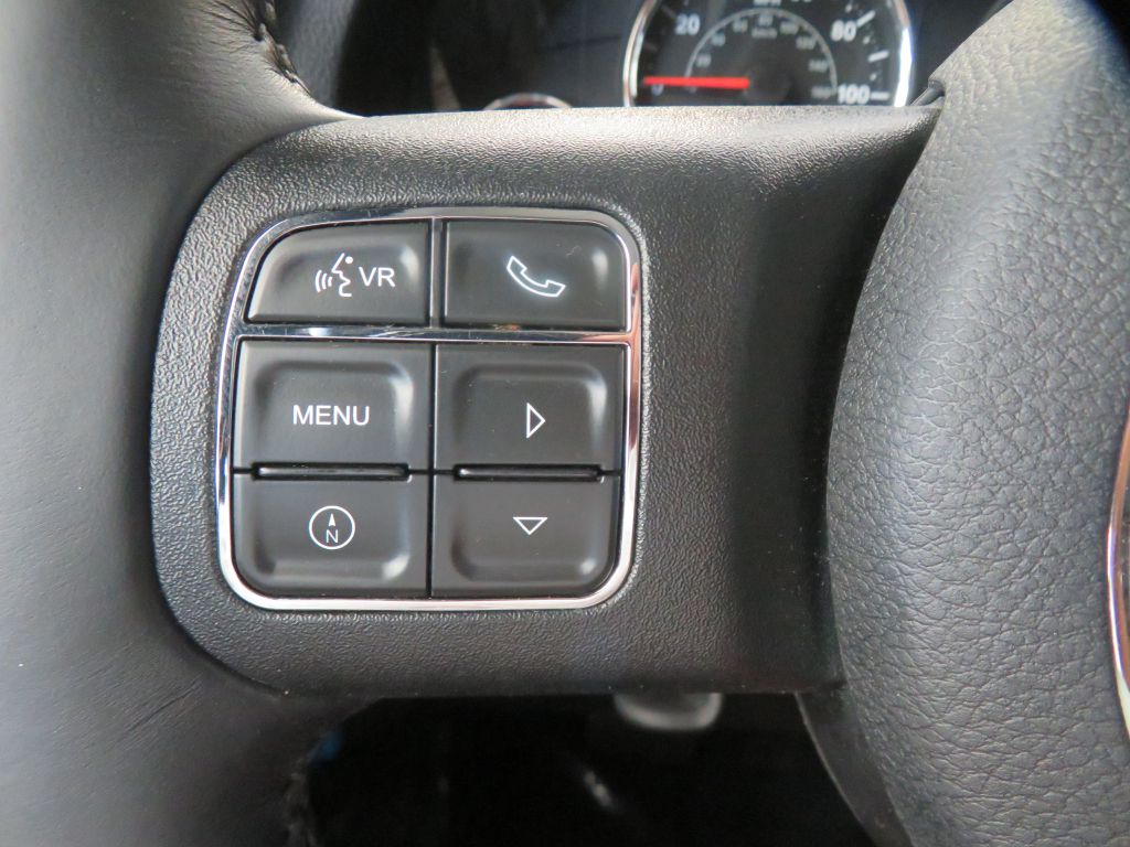 Photo 32 of this JEEP WRANGLER UNLIMI
