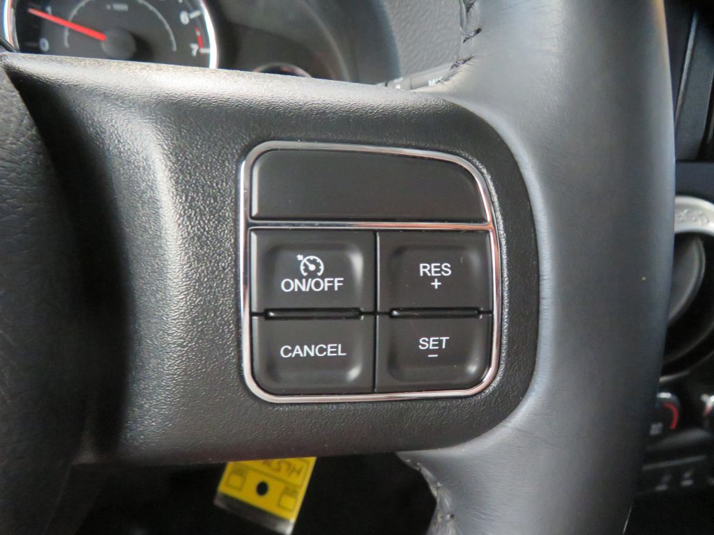Photo 33 of this JEEP WRANGLER UNLIMI