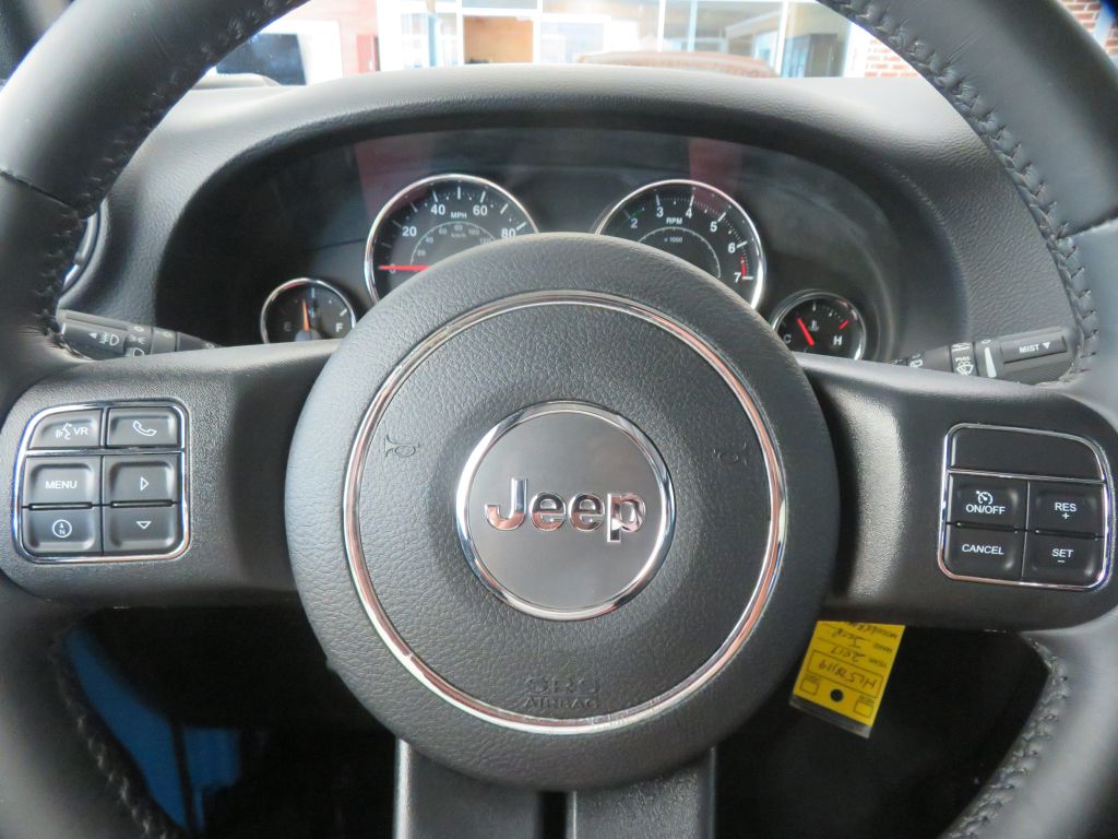 Photo 34 of this JEEP WRANGLER UNLIMI