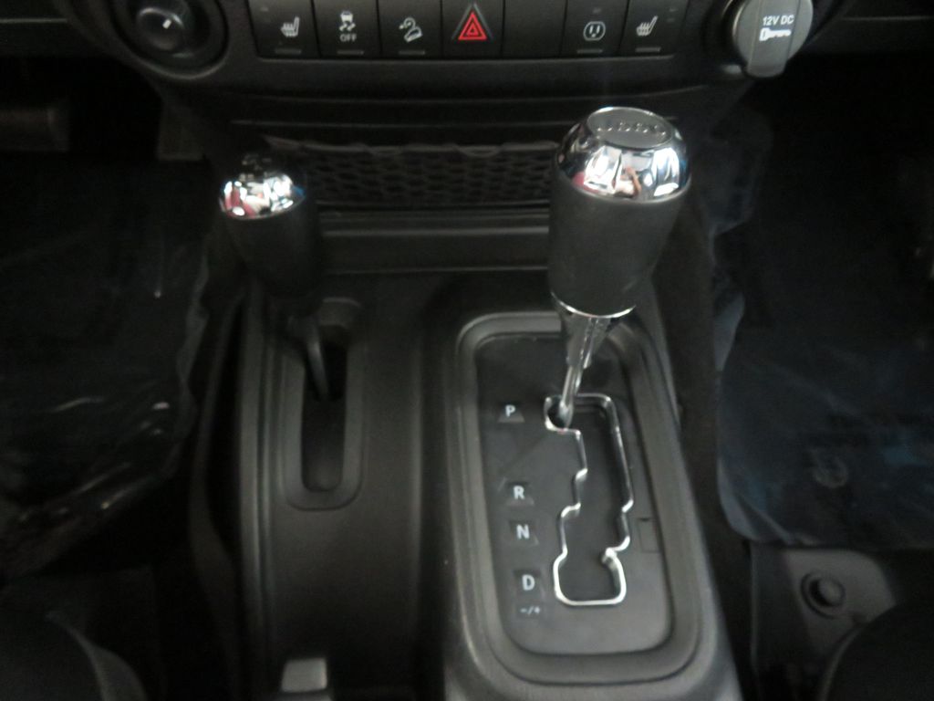 Photo 41 of this JEEP WRANGLER UNLIMI