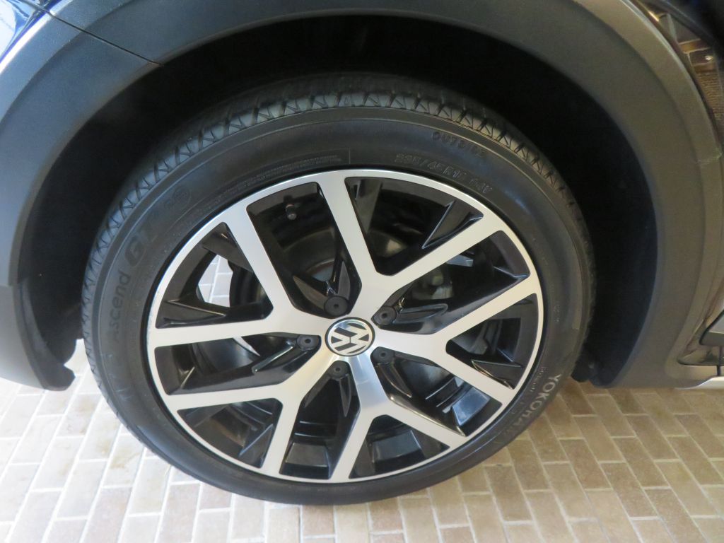 Photo 9 of this VOLKSWAGEN BEETLE