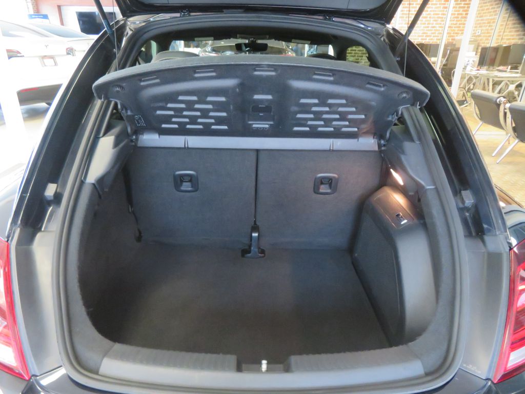 Photo 41 of this VOLKSWAGEN BEETLE