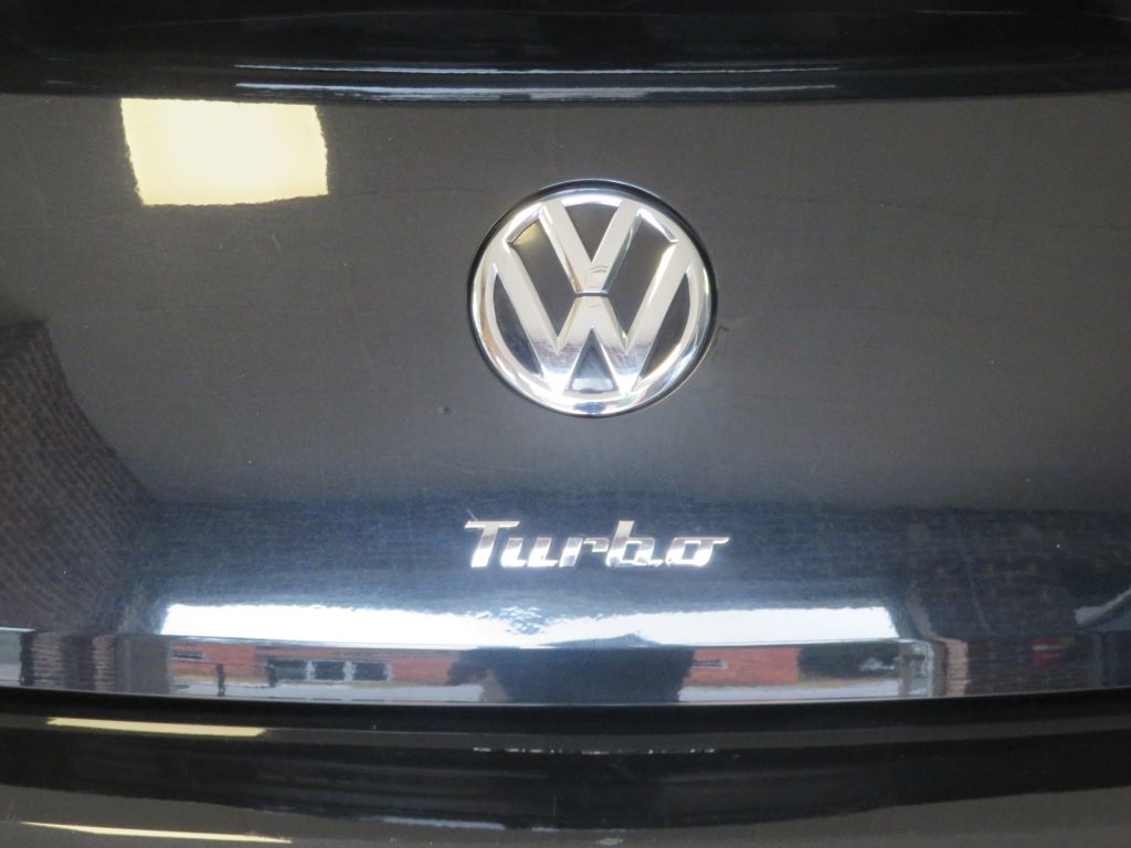 Photo 56 of this VOLKSWAGEN BEETLE