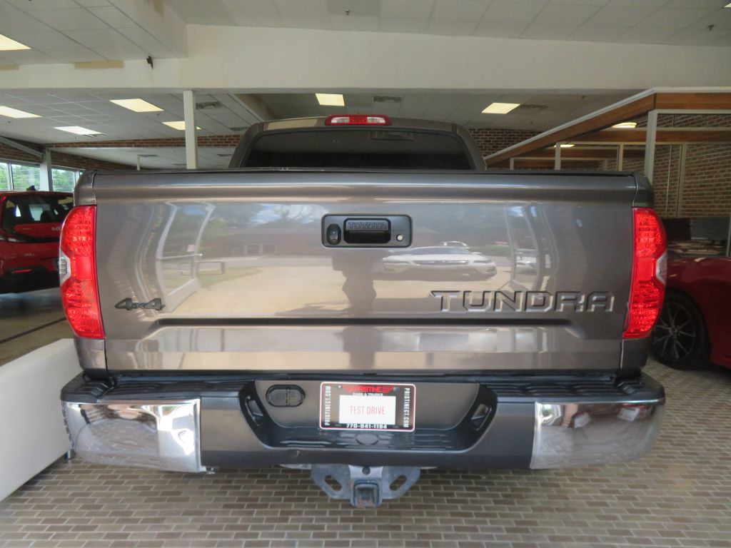 Photo 5 of this TOYOTA TUNDRA