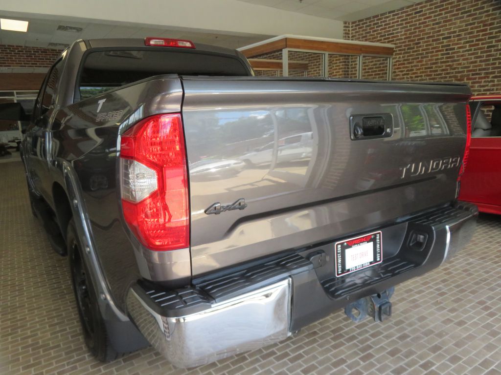 Photo 6 of this TOYOTA TUNDRA