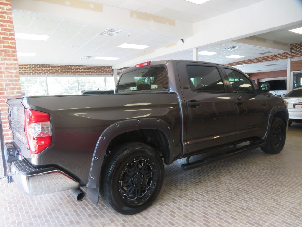Photo 67 of this TOYOTA TUNDRA