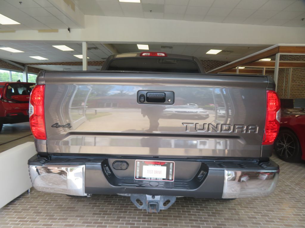 Photo 73 of this TOYOTA TUNDRA