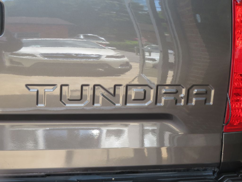 Photo 75 of this TOYOTA TUNDRA