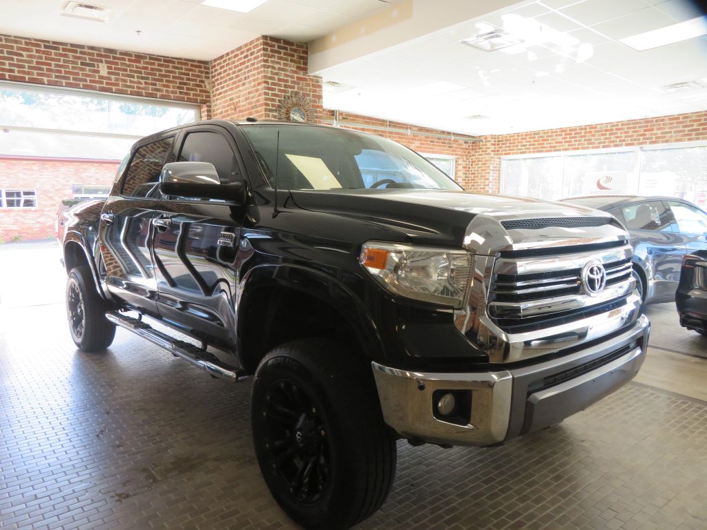 Photo 3 of this TOYOTA TUNDRA