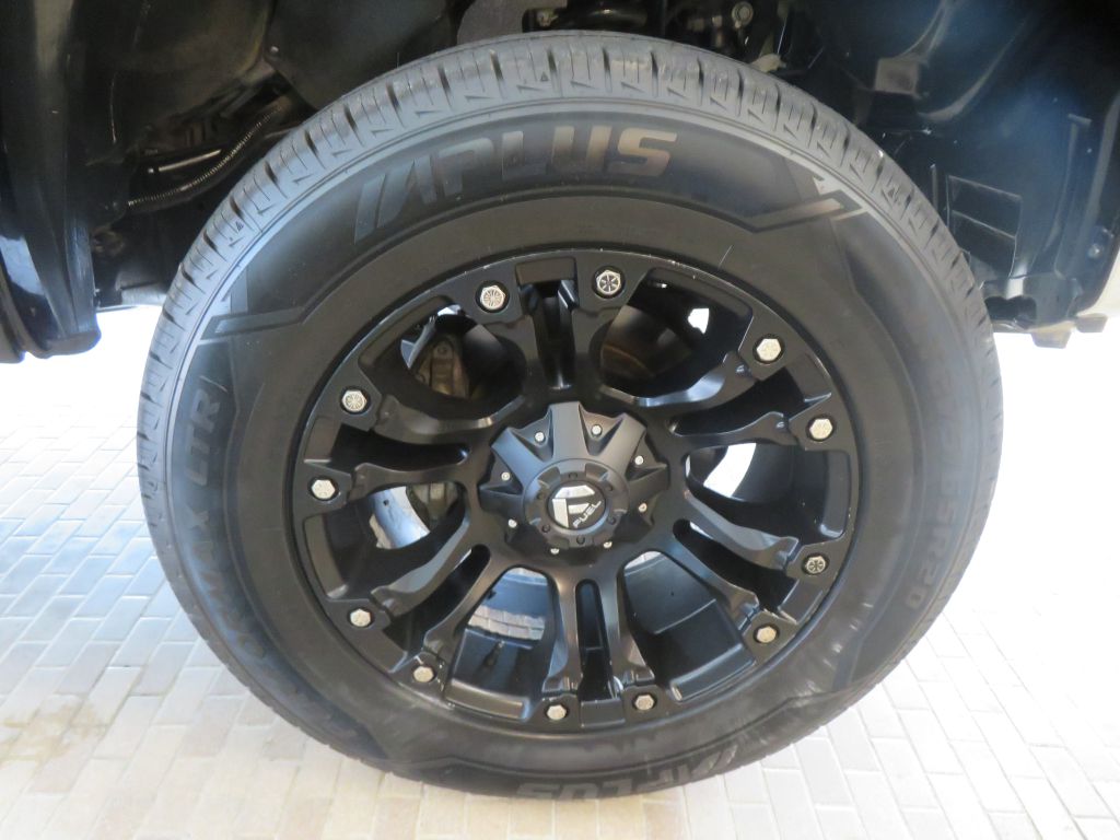 Photo 10 of this TOYOTA TUNDRA