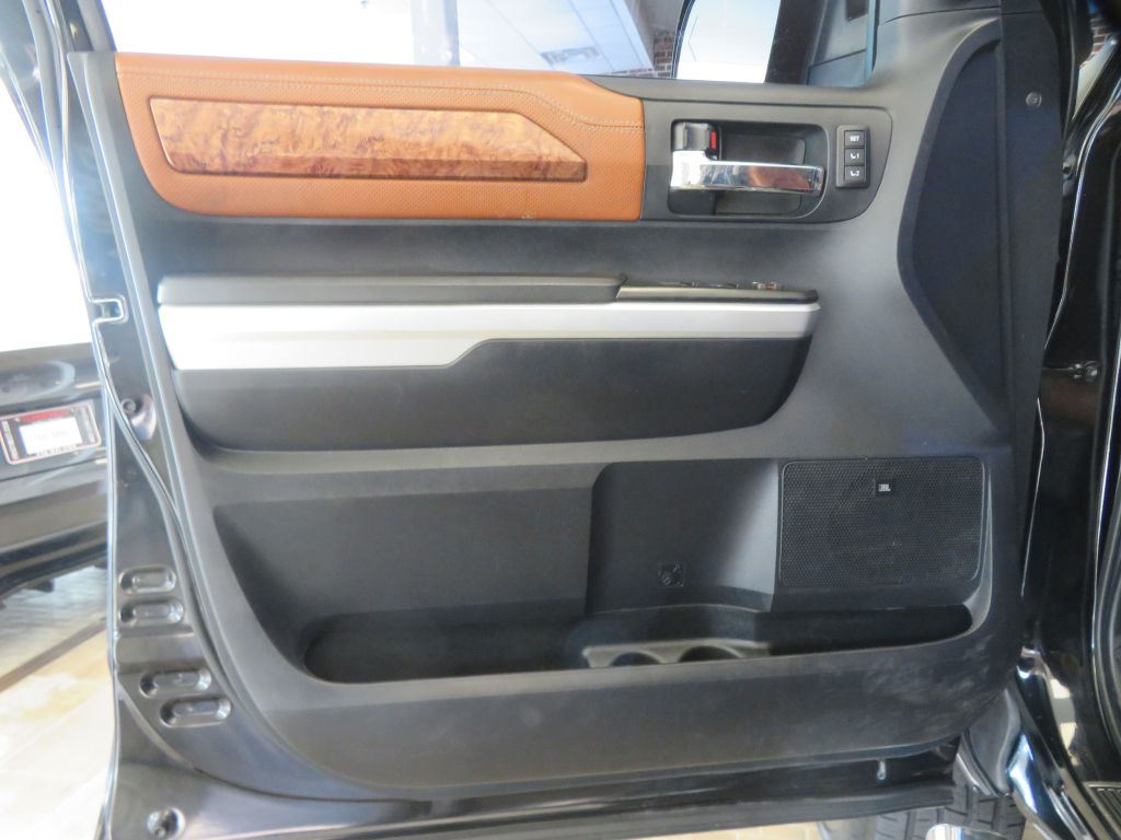Photo 13 of this TOYOTA TUNDRA