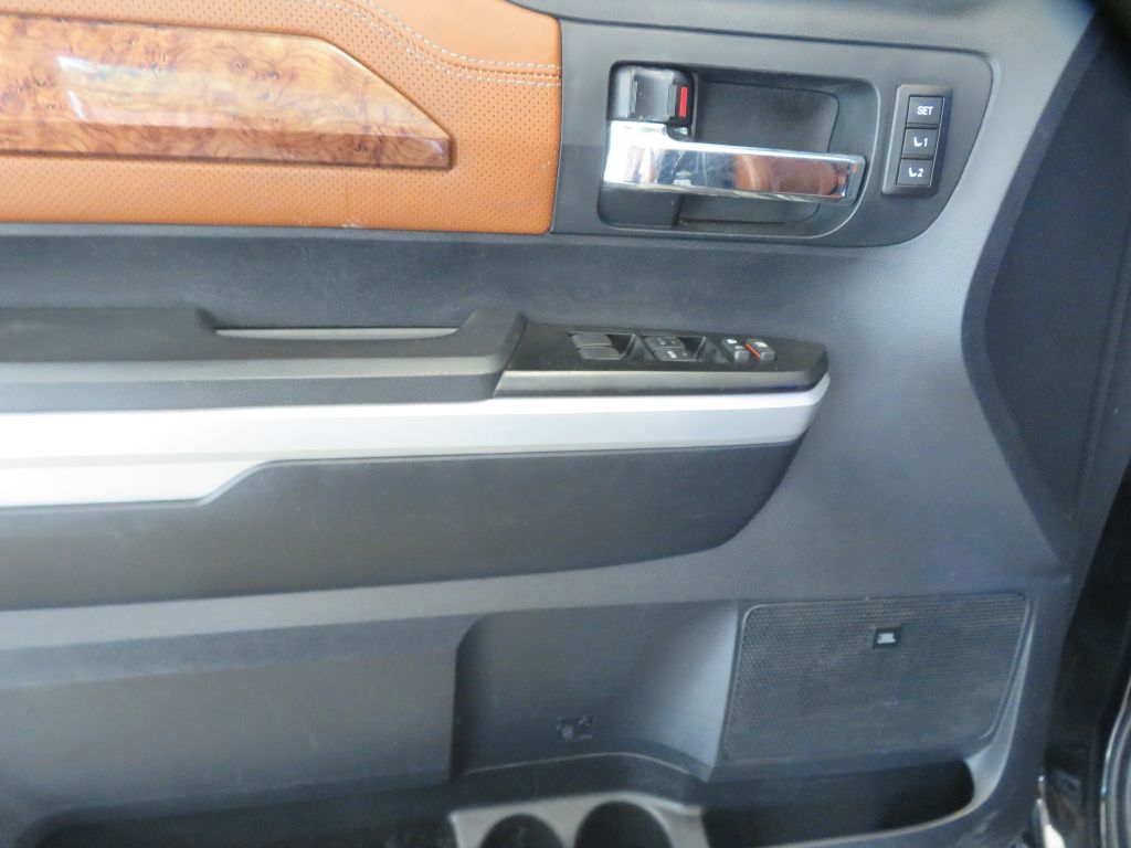 Photo 14 of this TOYOTA TUNDRA