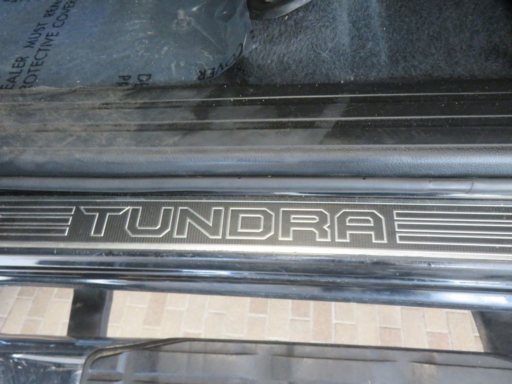 Photo 17 of this TOYOTA TUNDRA