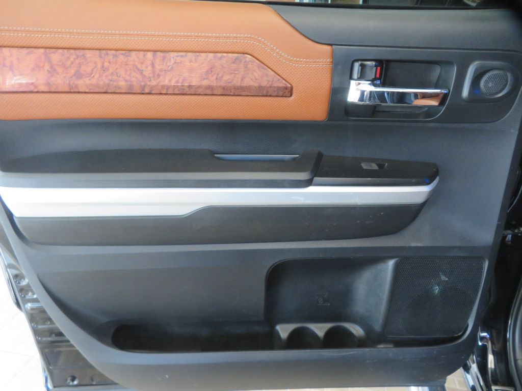 Photo 19 of this TOYOTA TUNDRA