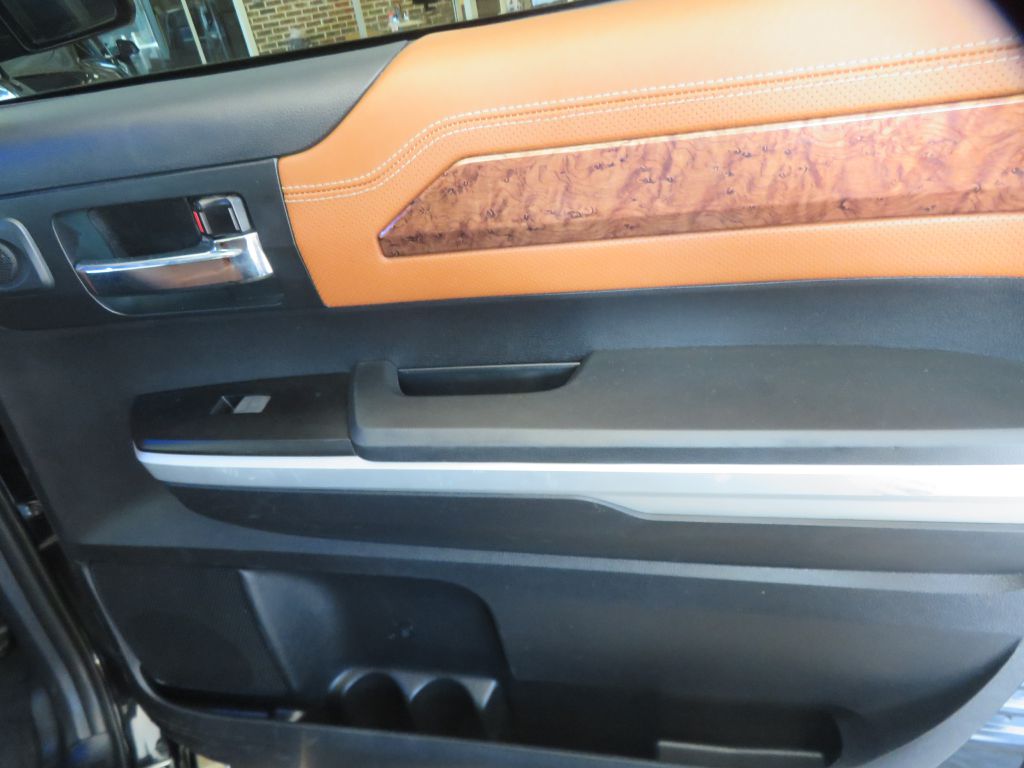 Photo 22 of this TOYOTA TUNDRA
