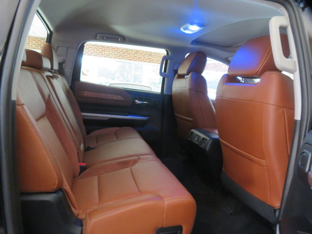 Photo 23 of this TOYOTA TUNDRA
