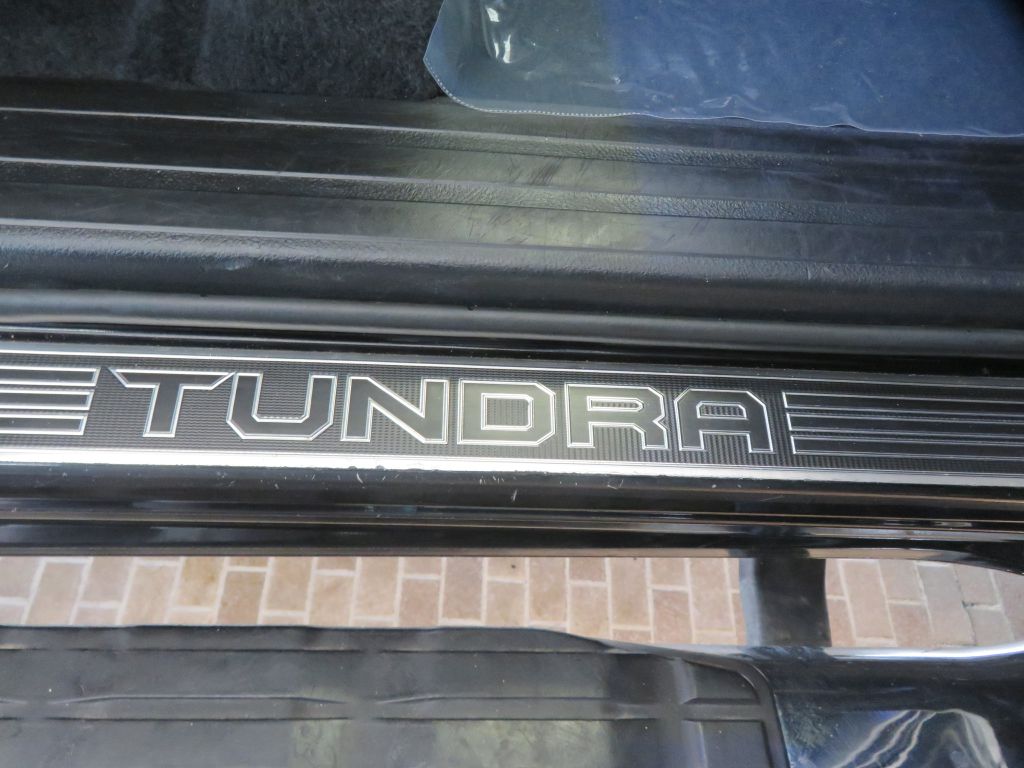 Photo 30 of this TOYOTA TUNDRA