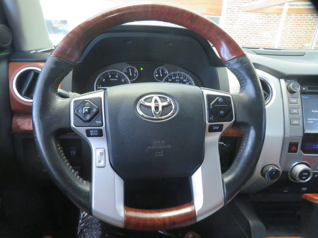 Photo 31 of this TOYOTA TUNDRA