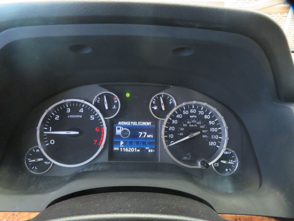 Photo 32 of this TOYOTA TUNDRA