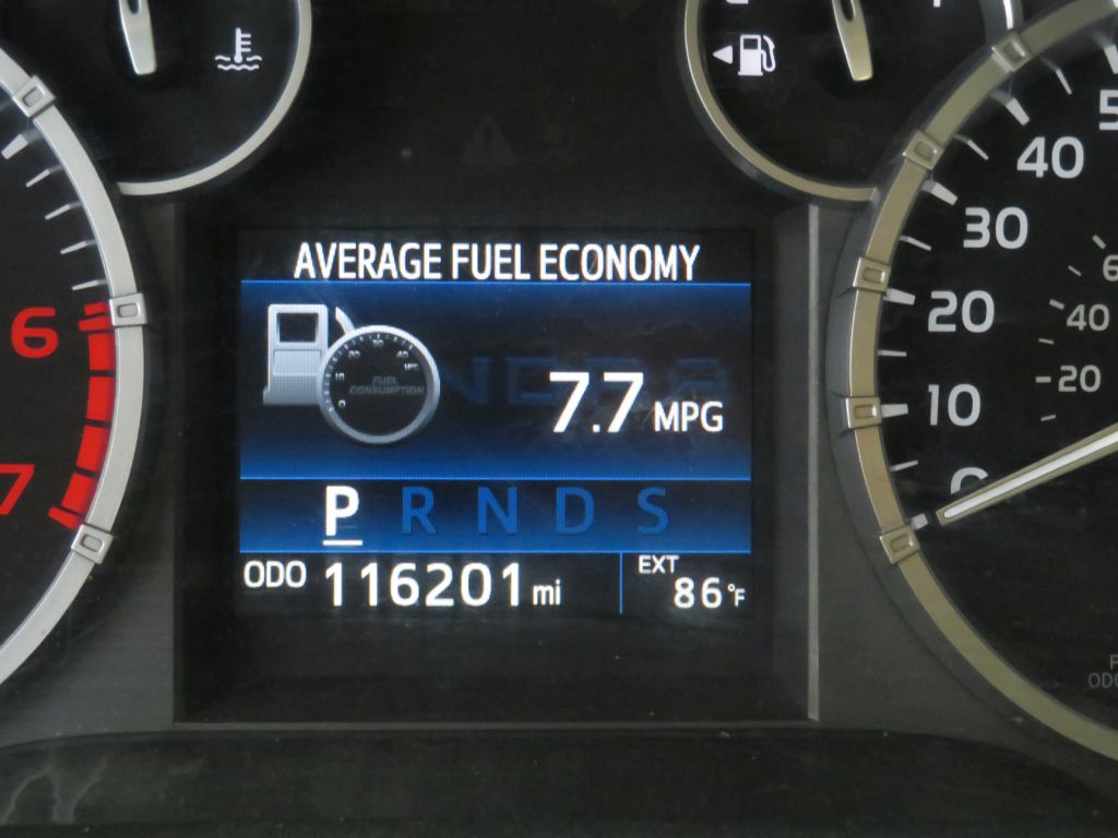 Photo 33 of this TOYOTA TUNDRA