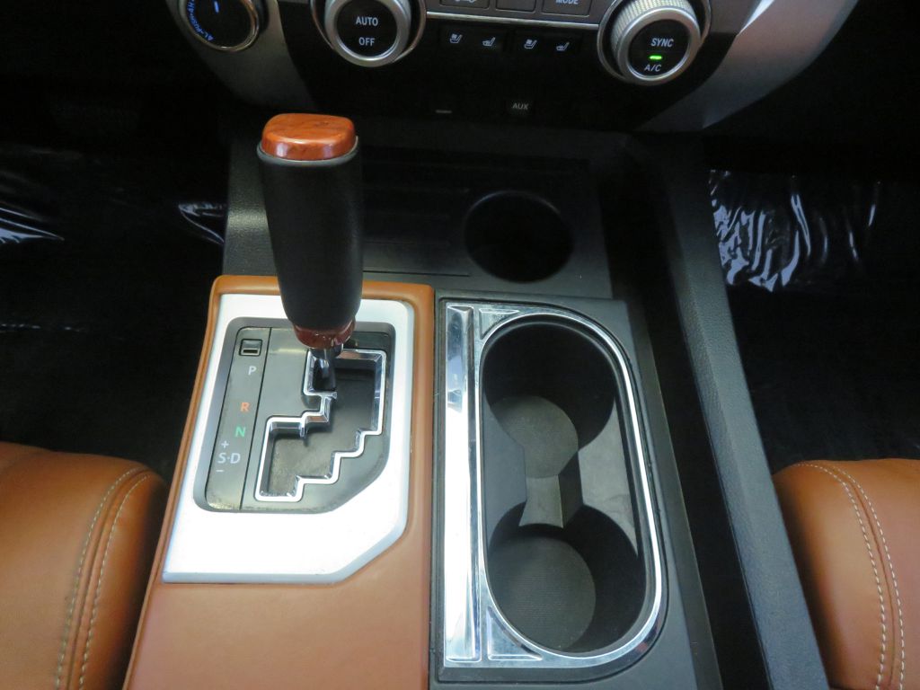 Photo 46 of this TOYOTA TUNDRA