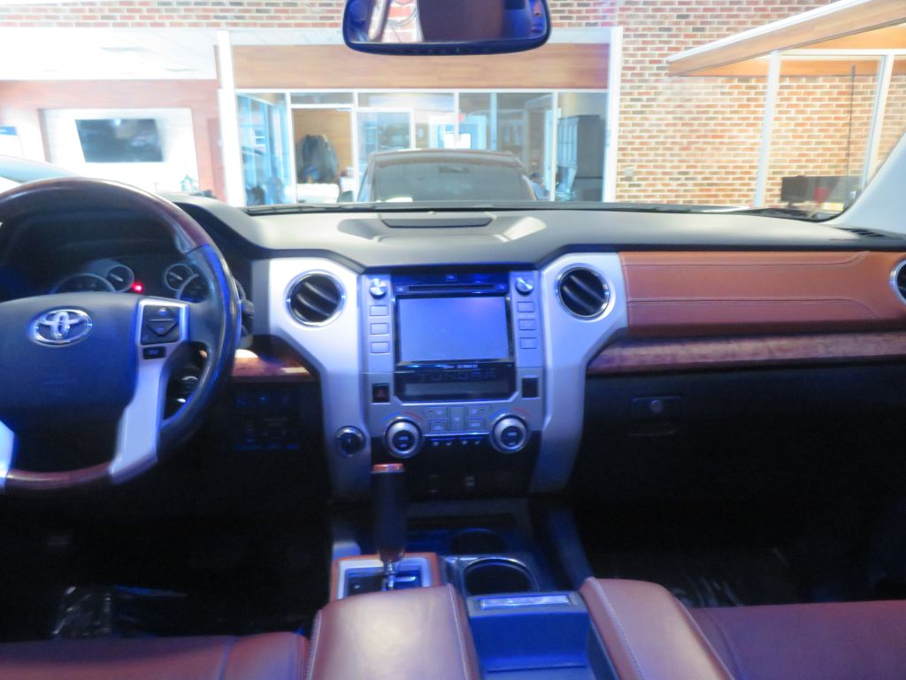 Photo 51 of this TOYOTA TUNDRA