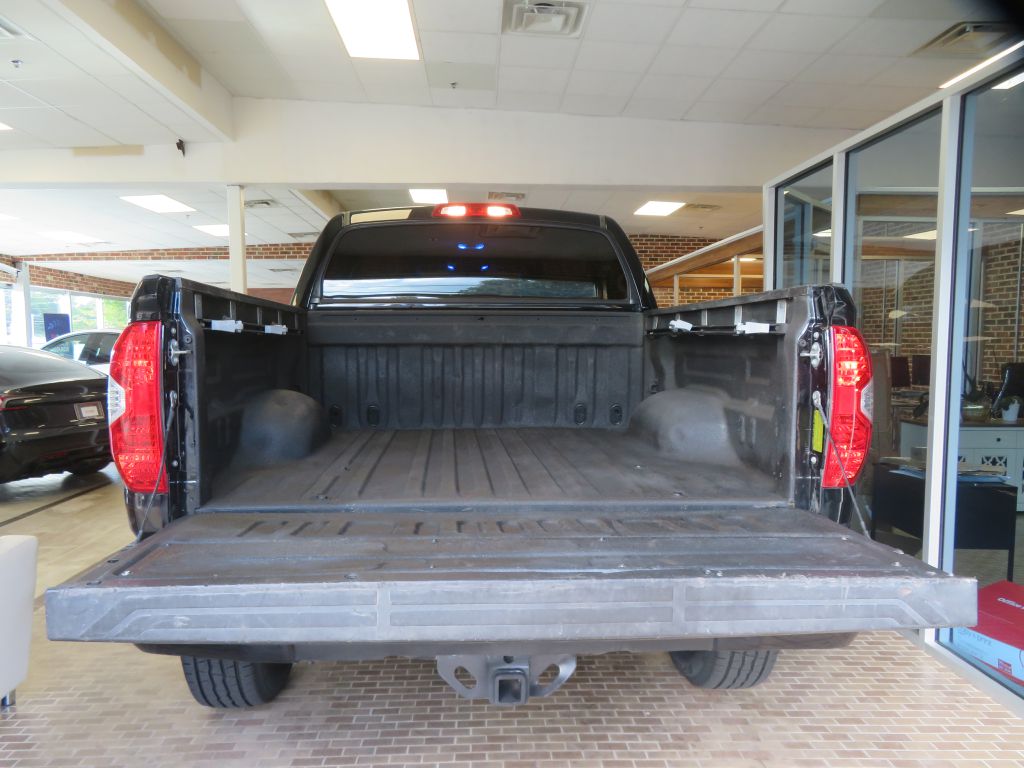 Photo 53 of this TOYOTA TUNDRA