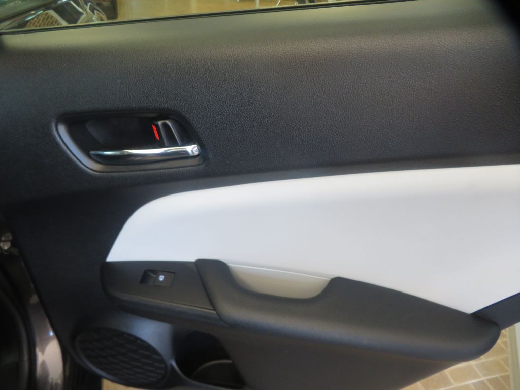 Photo 20 of this TOYOTA PRIUS PRIME