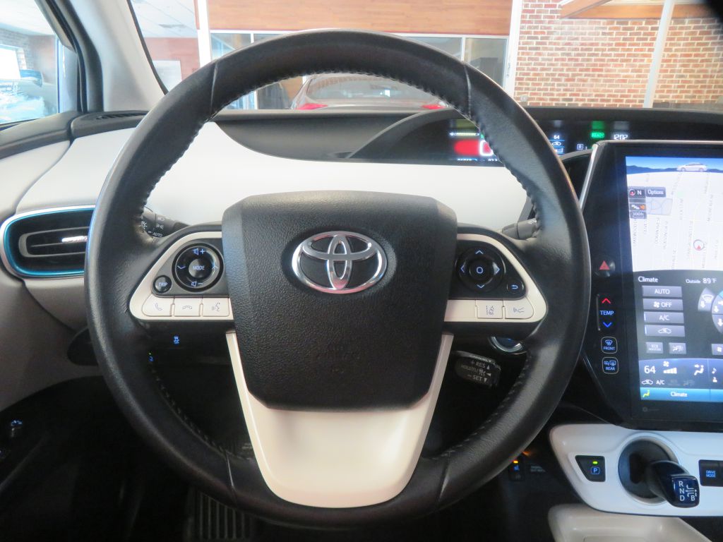 Photo 28 of this TOYOTA PRIUS PRIME