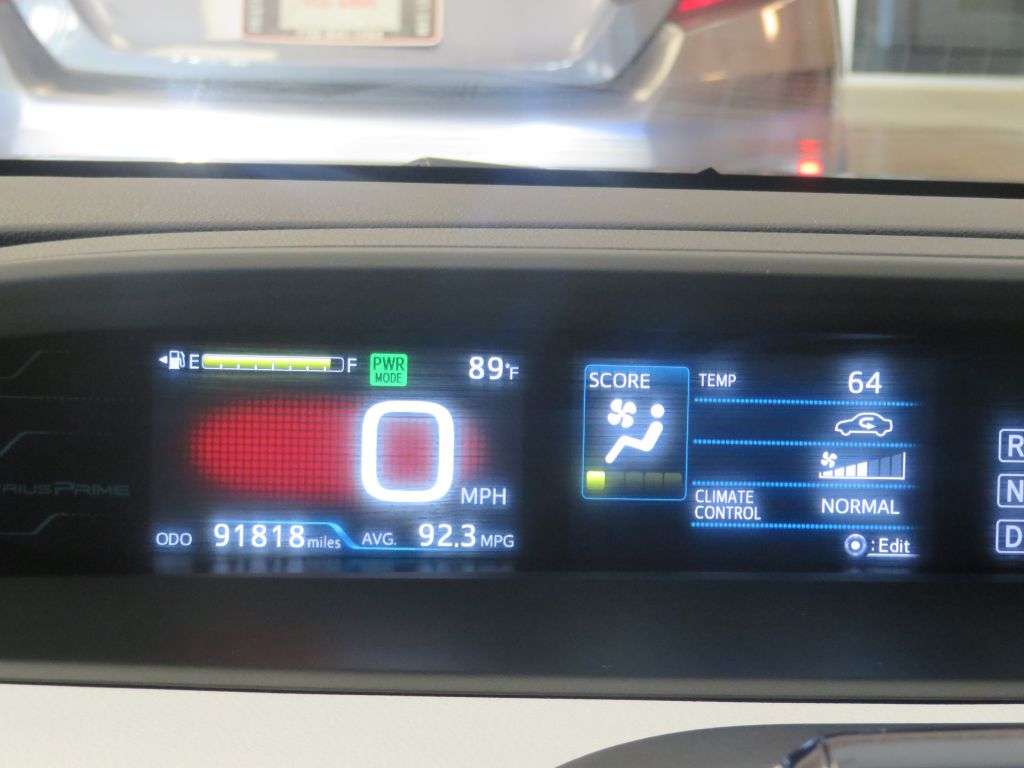 Photo 34 of this TOYOTA PRIUS PRIME