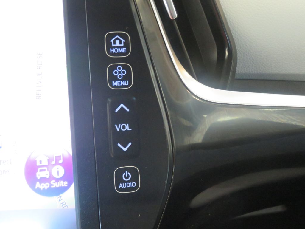 Photo 40 of this TOYOTA PRIUS PRIME