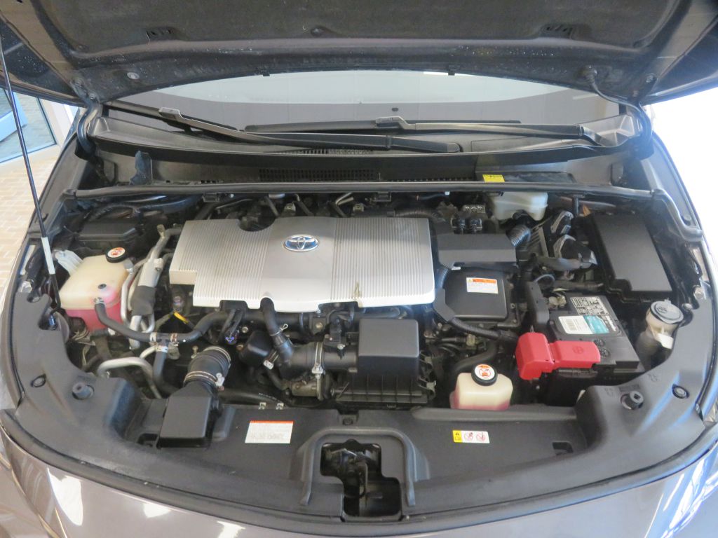 Photo 55 of this TOYOTA PRIUS PRIME