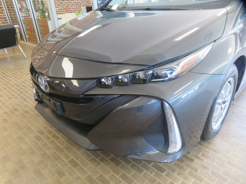 Photo 61 of this TOYOTA PRIUS PRIME