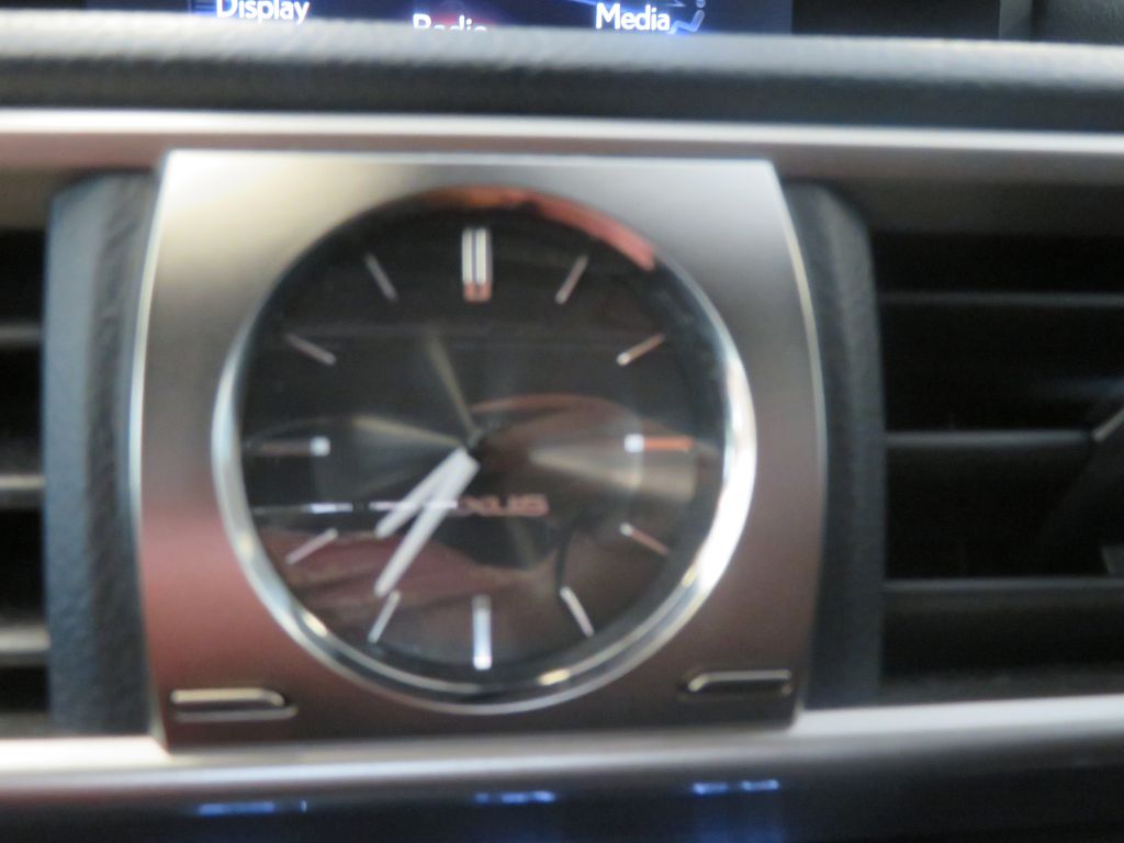 Photo 40 of this LEXUS IS