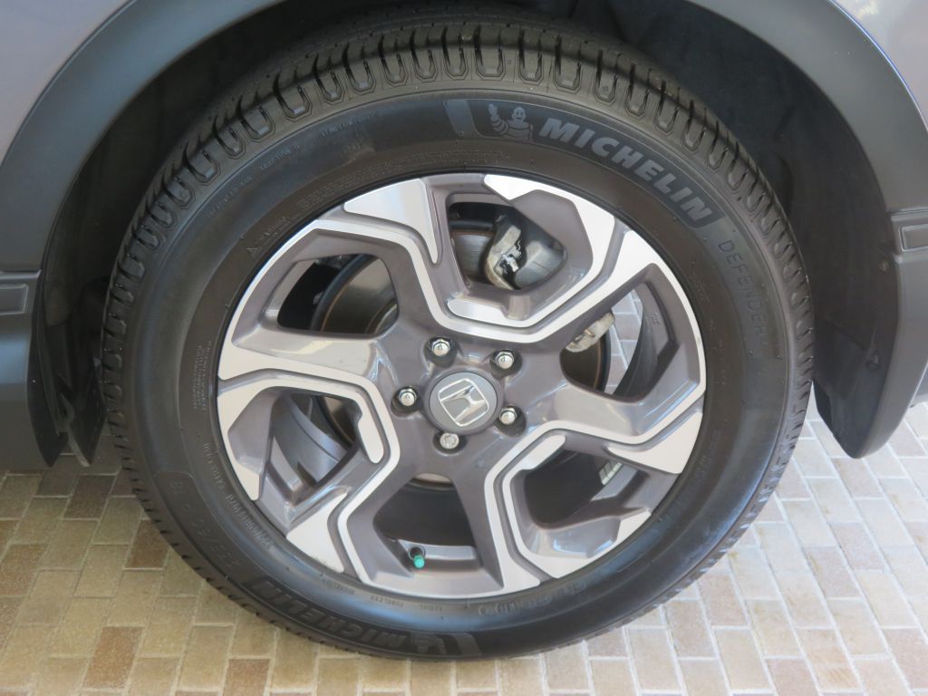 Photo 8 of this HONDA CR-V