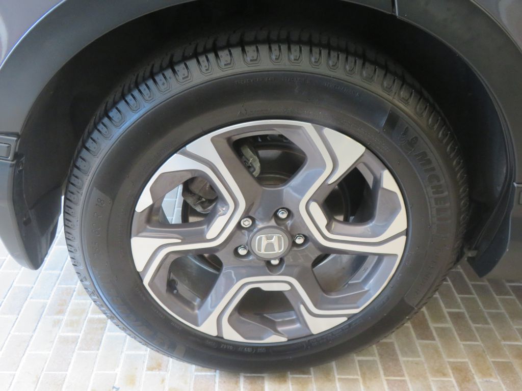 Photo 9 of this HONDA CR-V